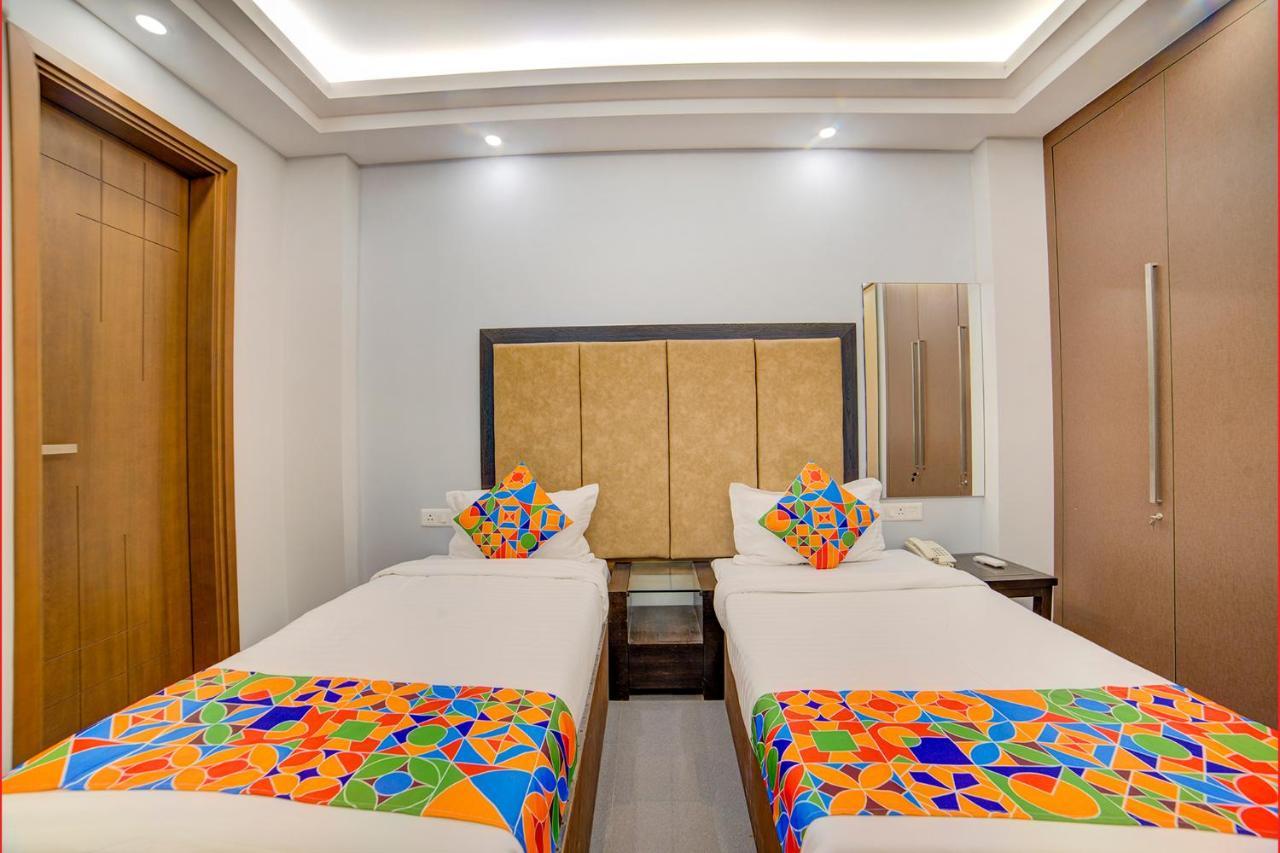 Fabhotel Exotica Greenpark New Delhi Bagian luar foto