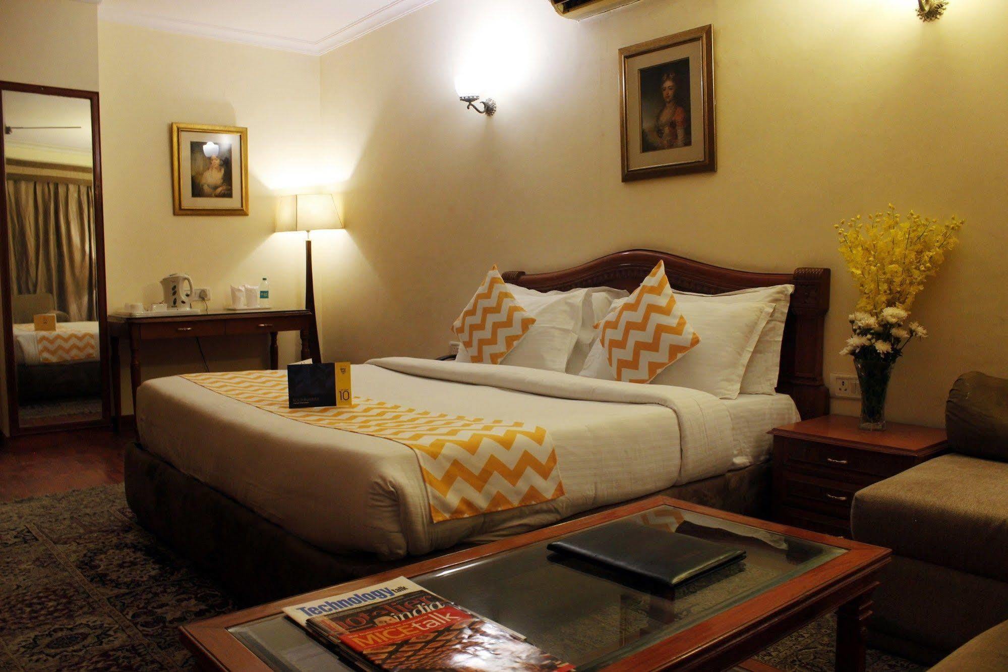 Fabhotel Exotica Greenpark New Delhi Bagian luar foto